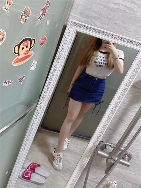 番禺baby腿苗条，胸很大