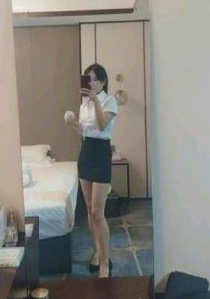 乖巧可爱的雨花安安，小女友的感觉