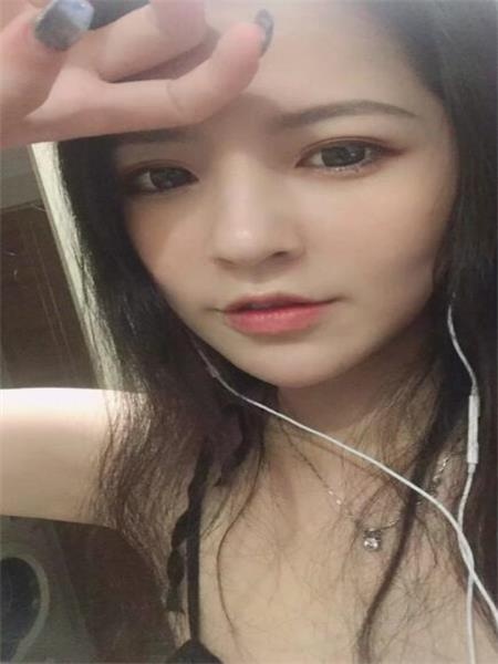 主动系美女豆豆，身材好，服务棒
