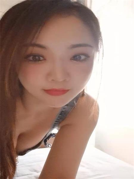 黄埔性感美眉梦之夏
