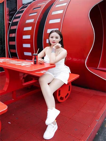 哈尼族小骚水多