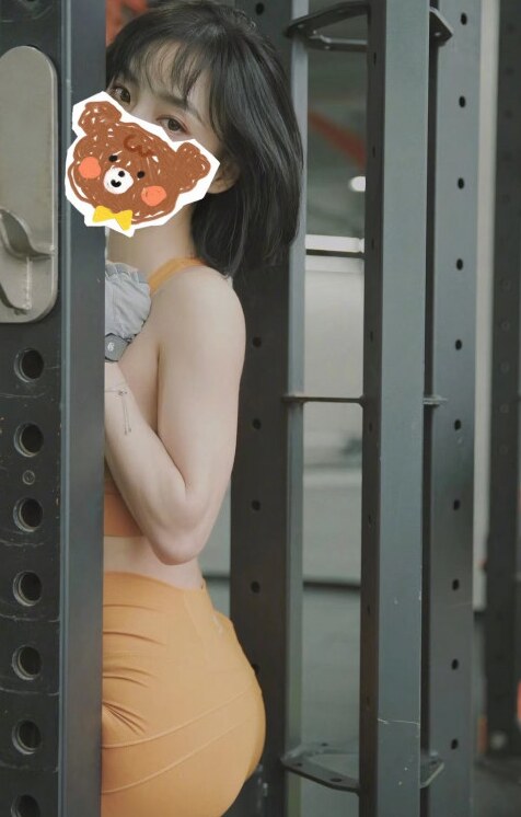 人民公园附近健身美女小李