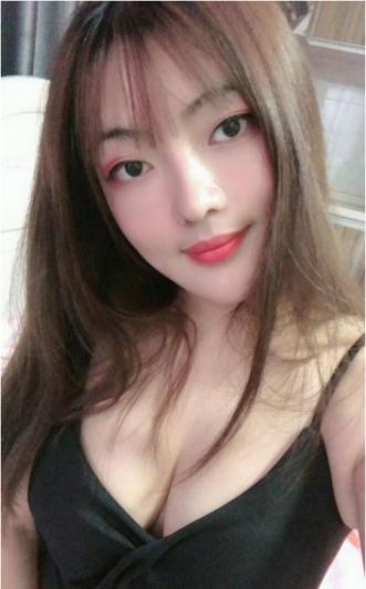 郫都大胸肉臀少妇咪兔