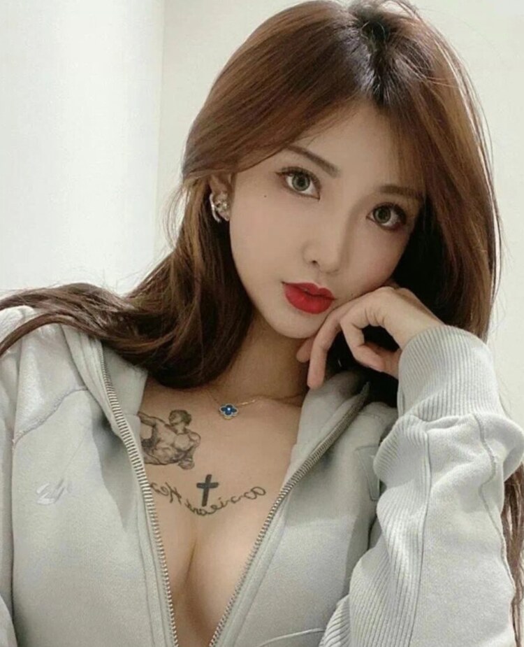 蜜桃臀蜜蜜，可三通