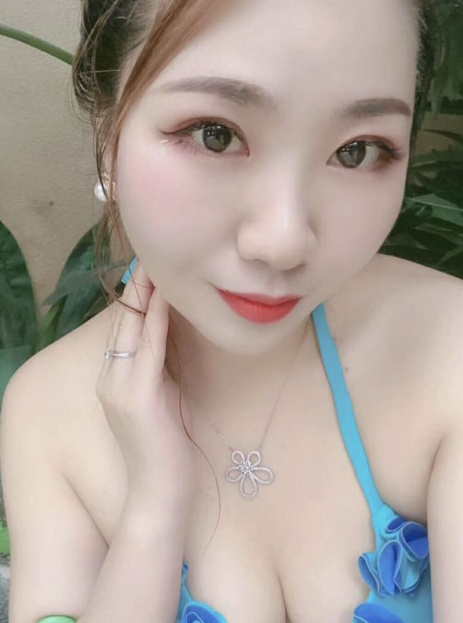 未来路服务少妇七七