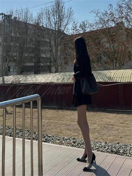 蒙族长腿嫩妹楼凤
