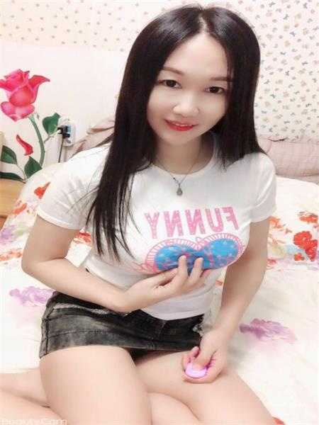 奔放的依依