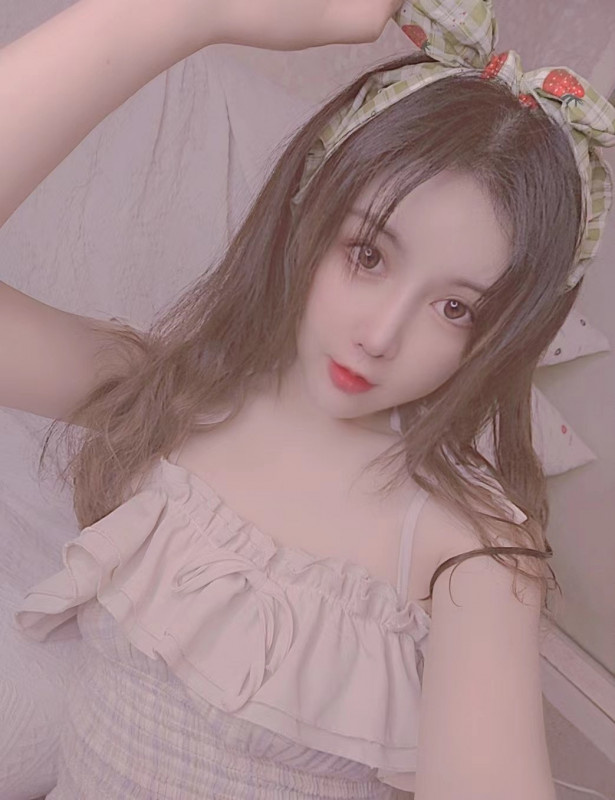 娇小可爱身材好的小默默