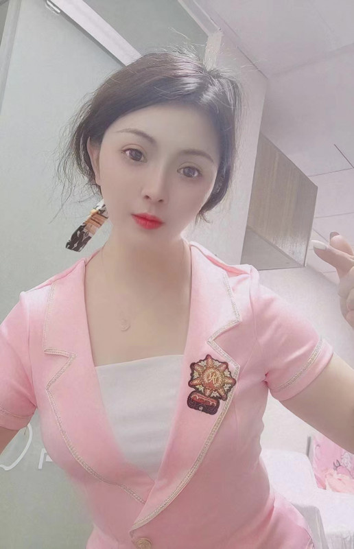 服务系人妻朵朵