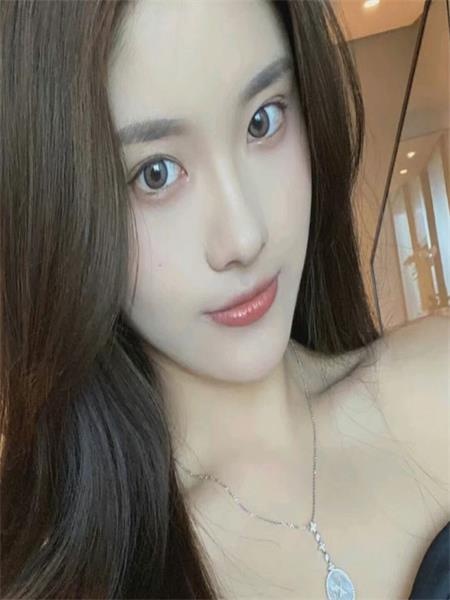 直爽的丹丹，玩的嗨
