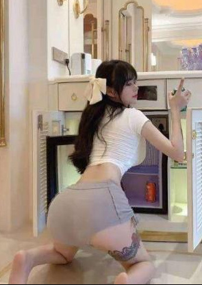胸大屁股大的妹子，手感极佳，蜜汁爆棚