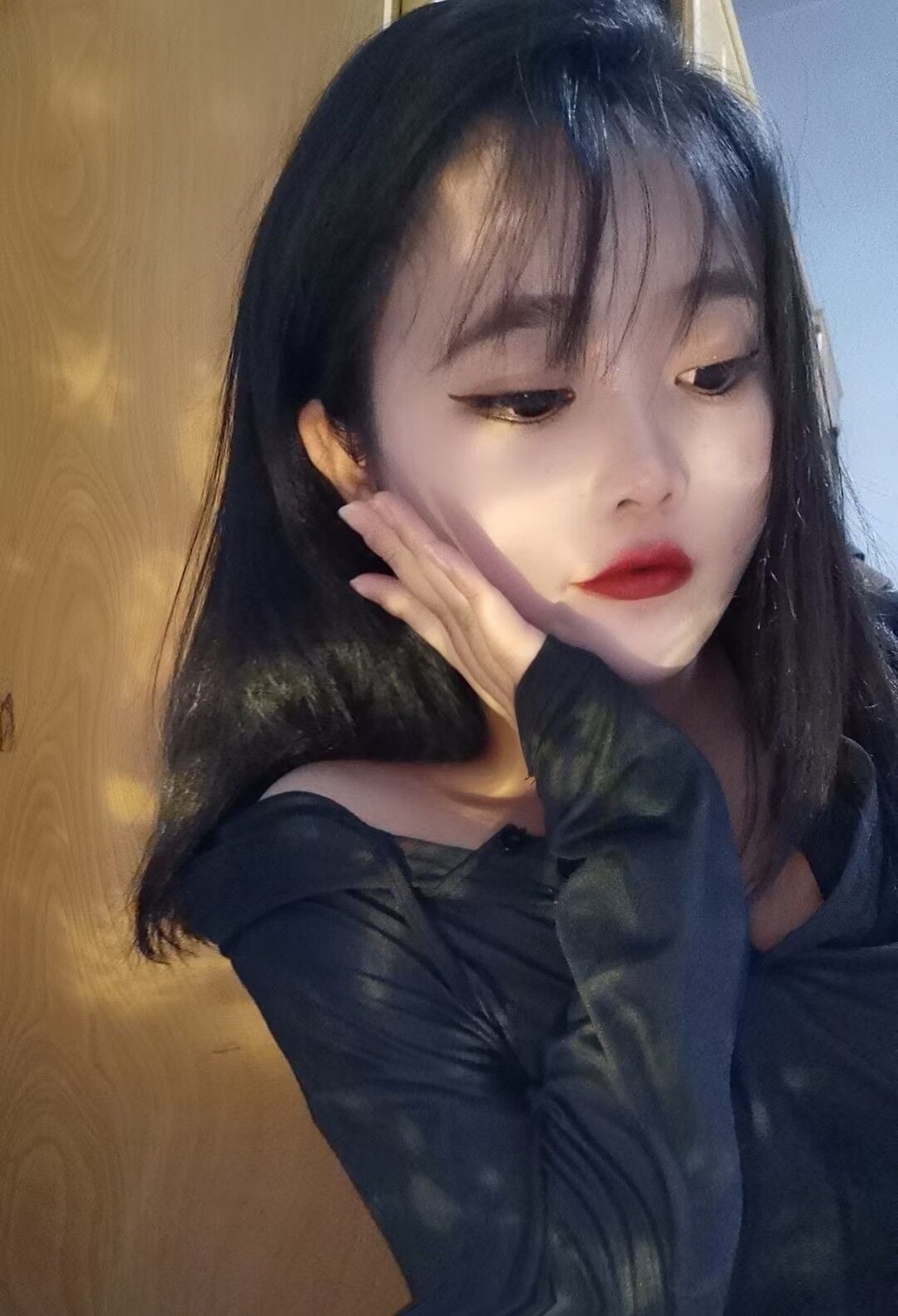 胸大貌美少女服务态度很好