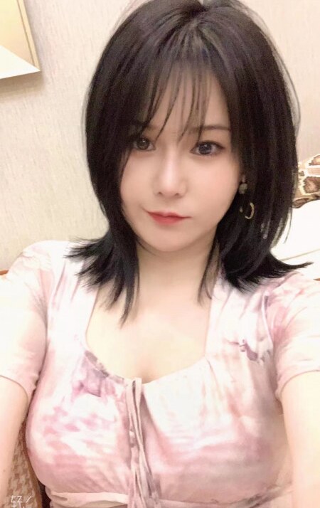 C胸欲女