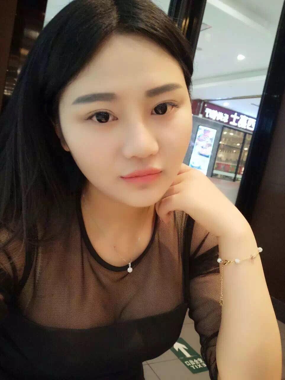 兼职极品丰满D奶妹