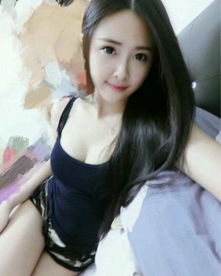 刚刚毕业的美女橙子