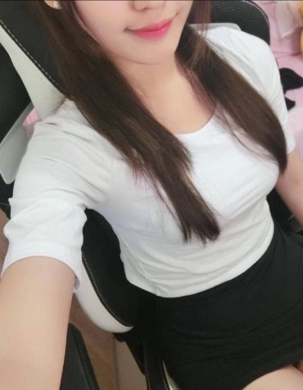 刚入行的小少妇