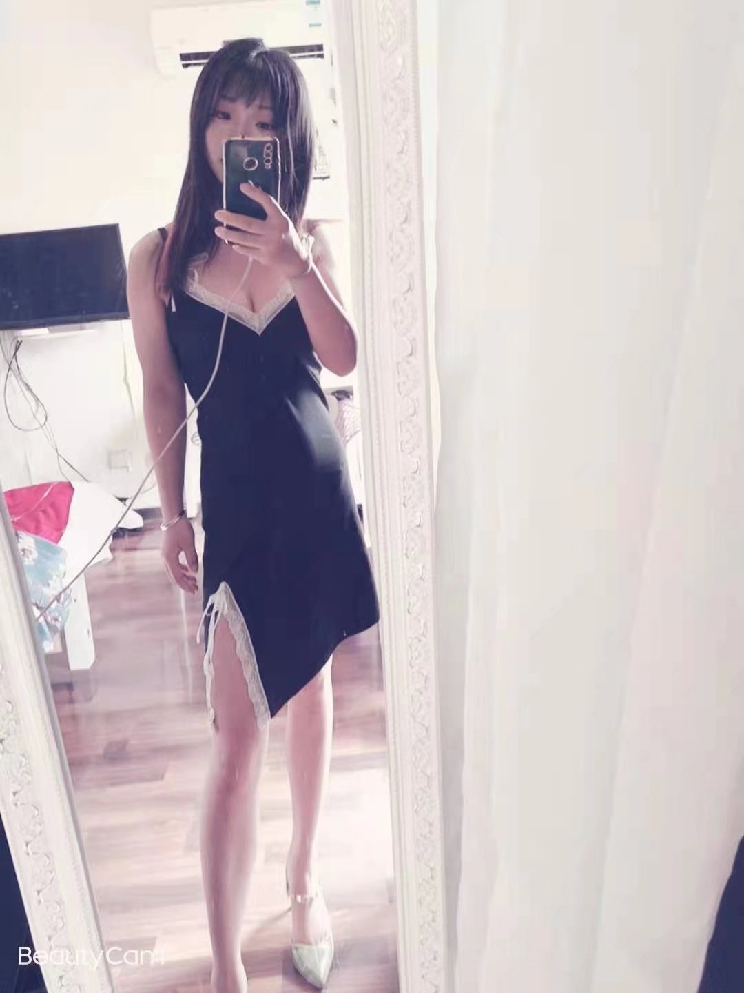 君临国际 珊珊