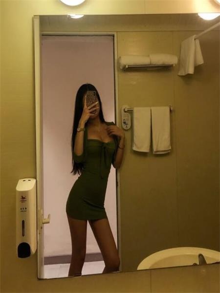 二探口活妹子芯儿
