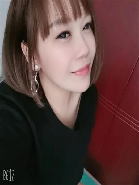 大奶妹好看