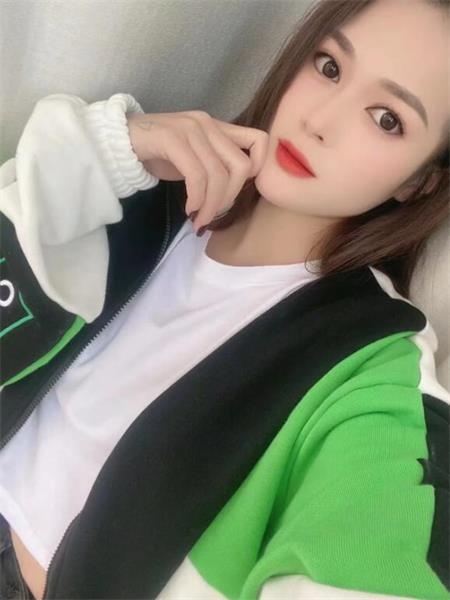 昆明很温柔听话的妹子