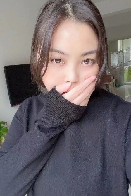 吴江笑笑