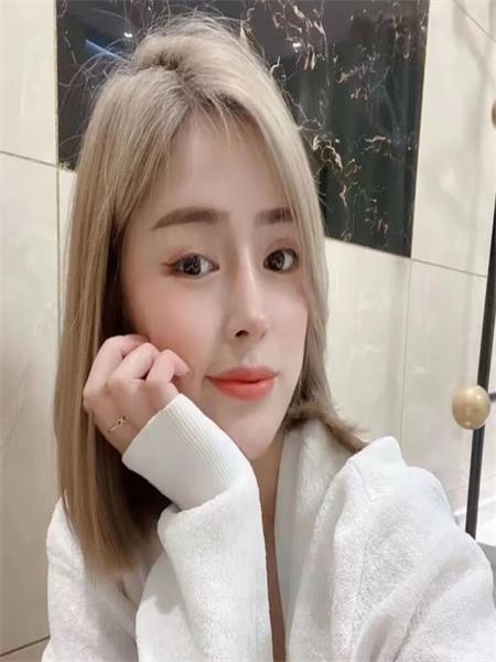柯桥体验黑丝妹