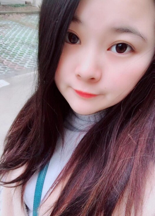学生小清荷