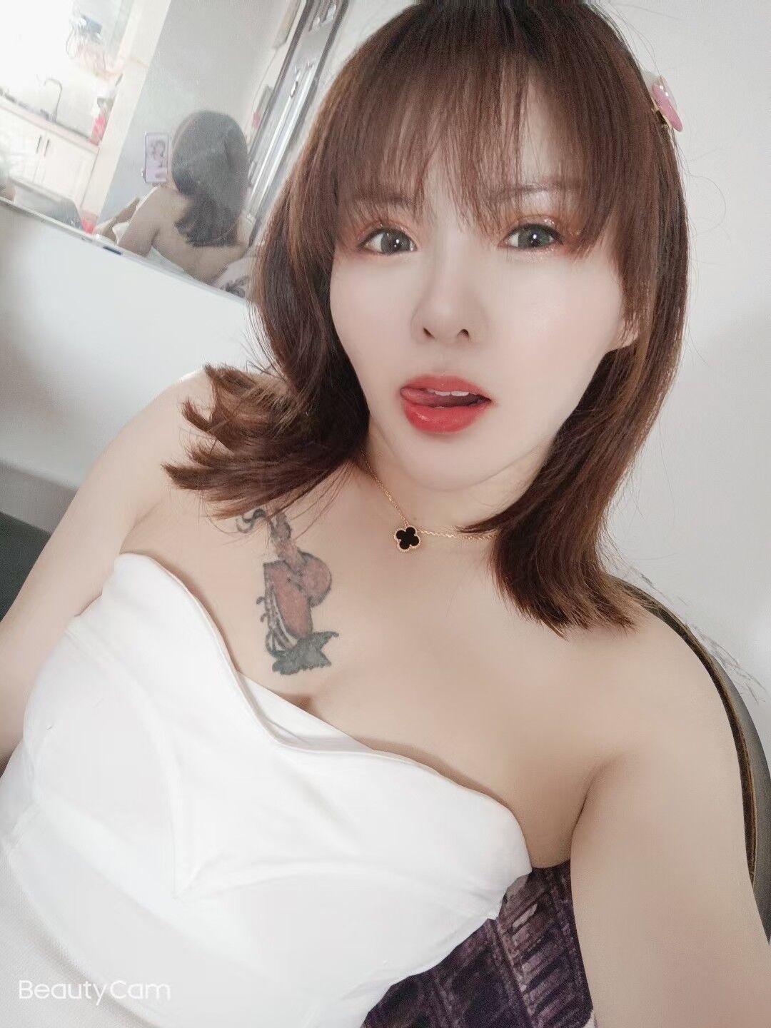 小巧玲珑嫩服务系
