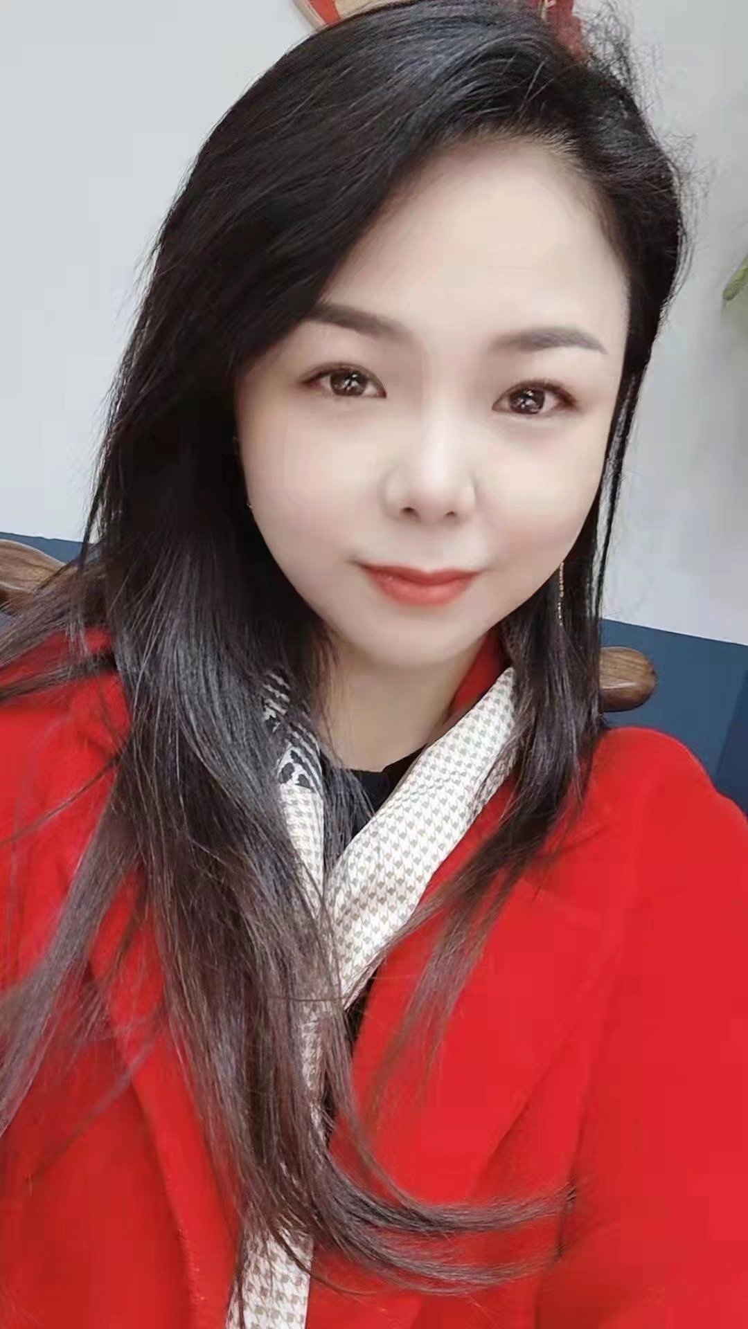 东风家园少妇香水有毒