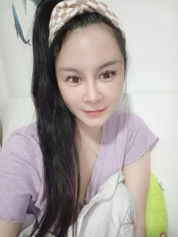 大胸少妇
