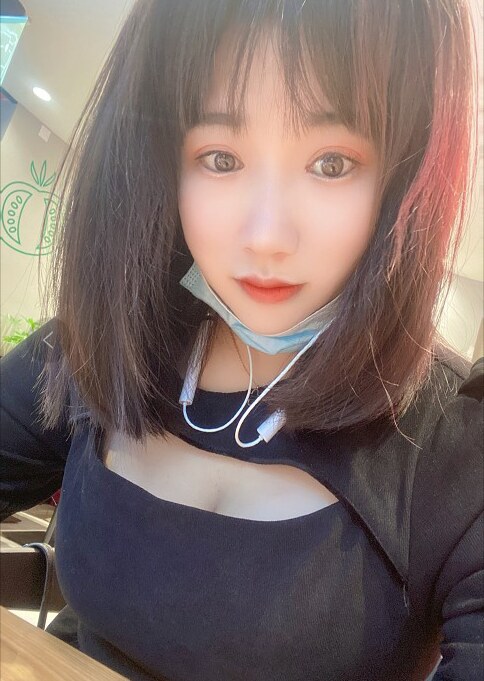 娇嫩小萝莉静宝