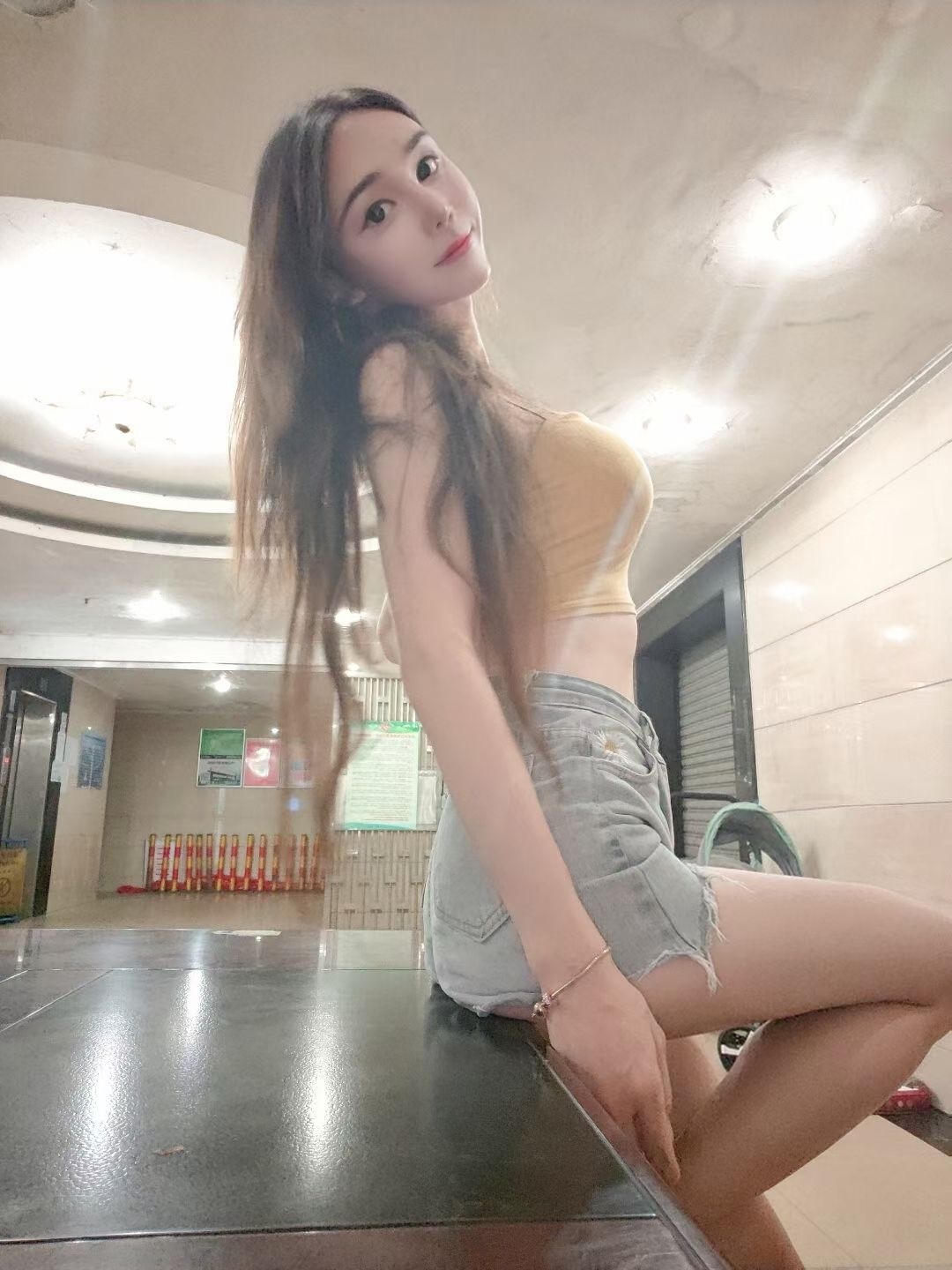中山超s级身材美女