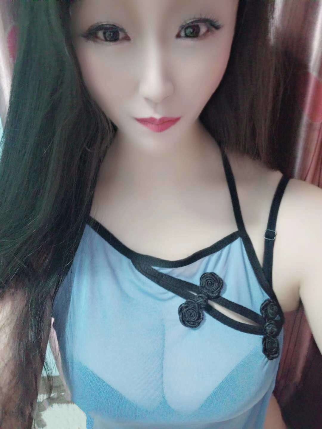 佛山禅城大胸御姐范的雯儿老师