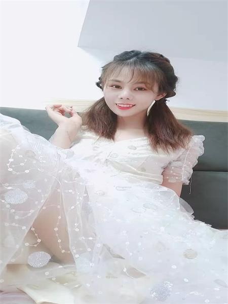 白云性感辣妹小萍