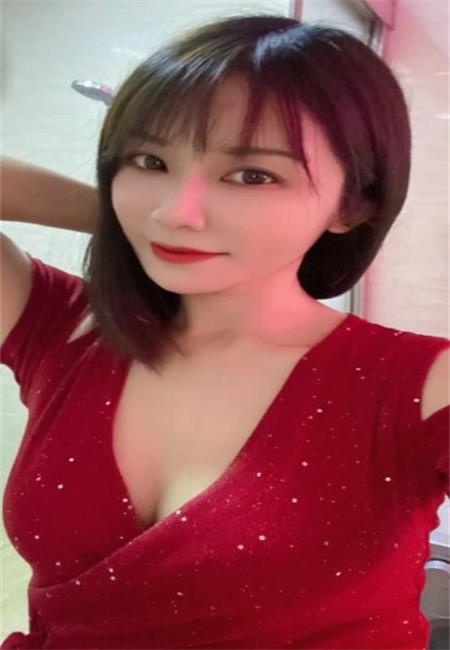 龙华美臀小姐姐