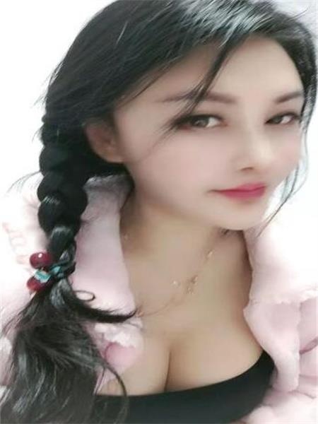 一线天小姐姐