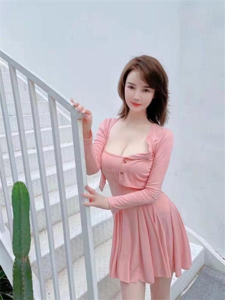海珠大胸妞玖玖
