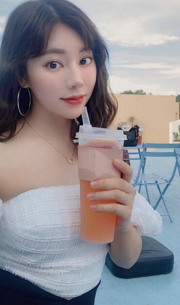高颜值御姐，南山朵朵