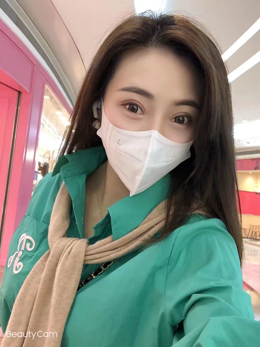 下沙西西美女