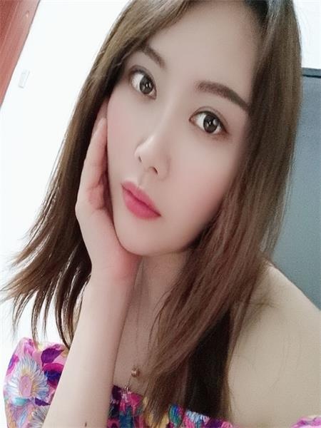 主动风骚妹香奈儿