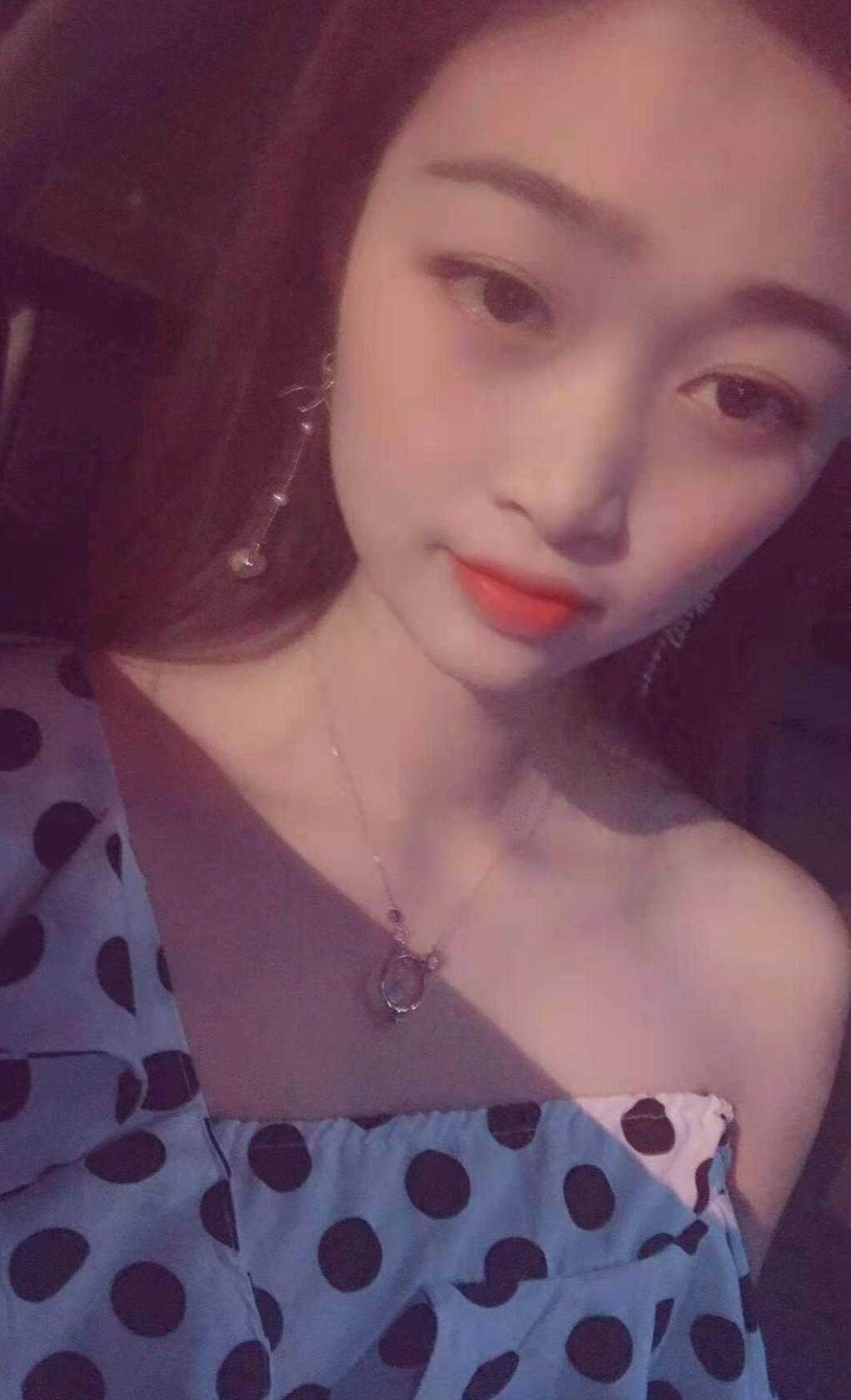身轻体柔易推倒的小嫩妹