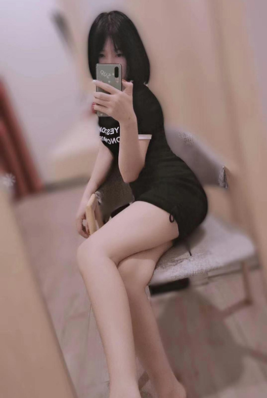 颜值很不错的小姑娘，亲身体验