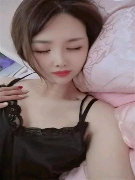 天鹅湾气质御姐依琪