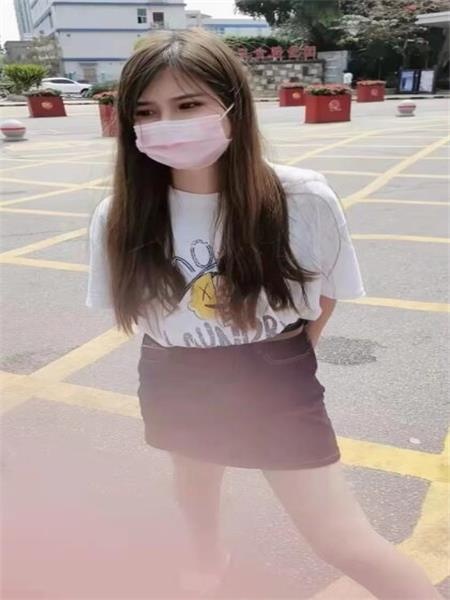 舌吻御姐阿香