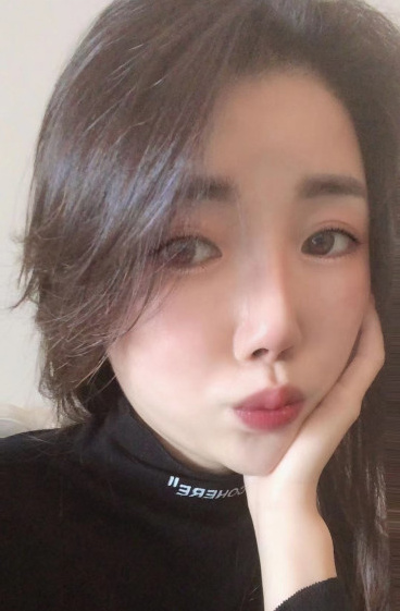 性格爽朗的川妹子