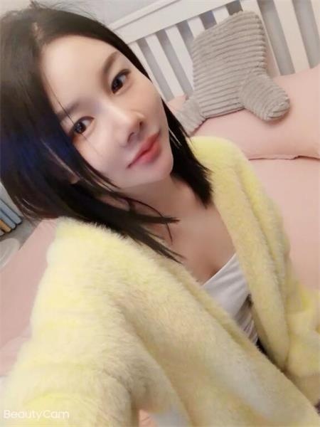 海亮时代精致小美女