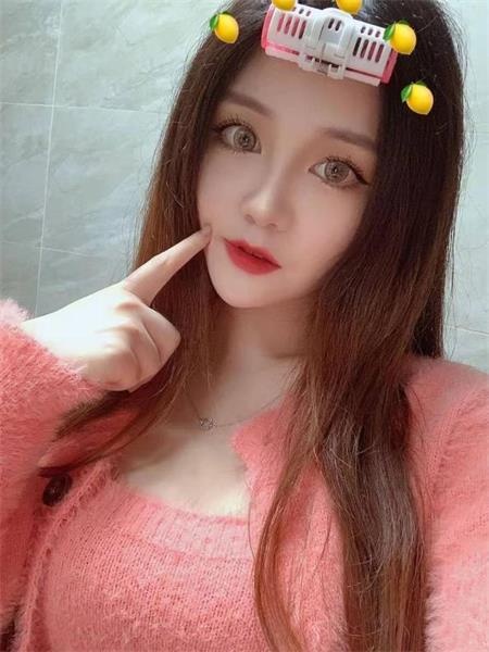 天河清秀颜值青青