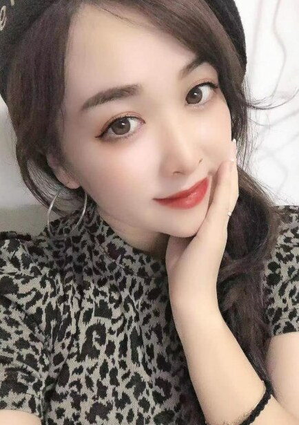 温柔漂亮的小女人