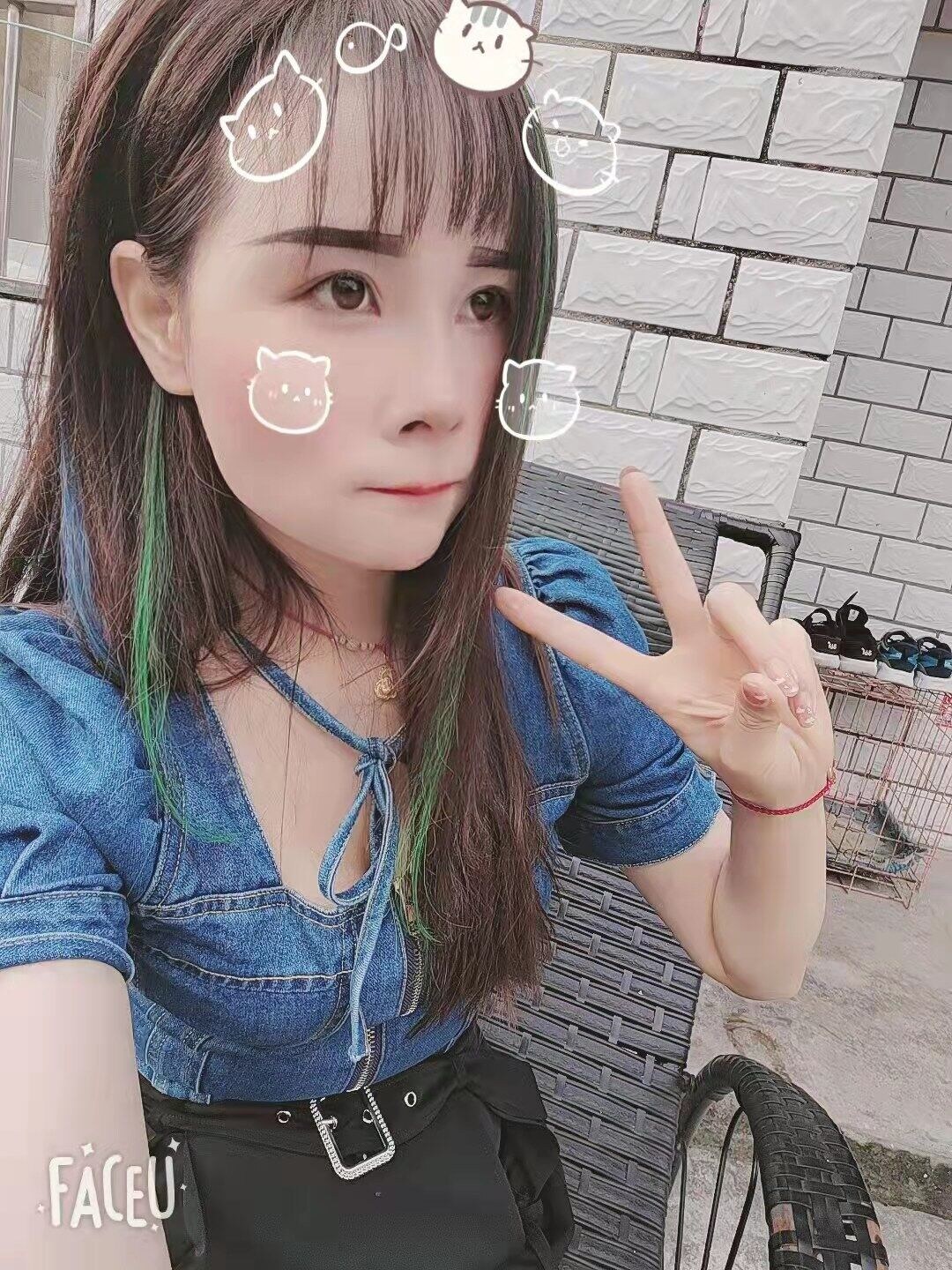中大地铁口附近小姐姐