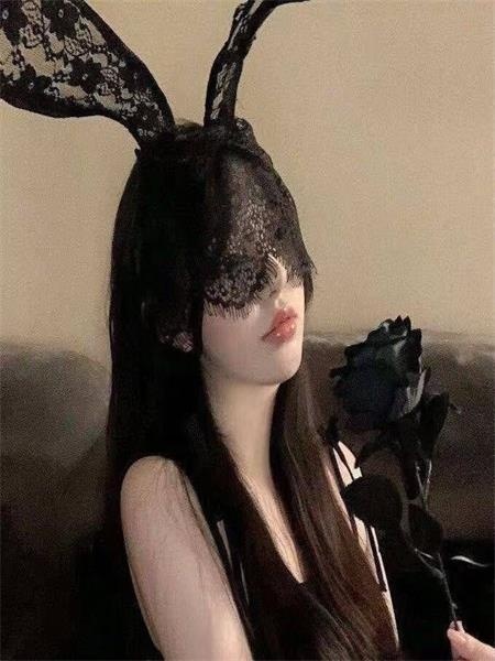 龙华大胸美女